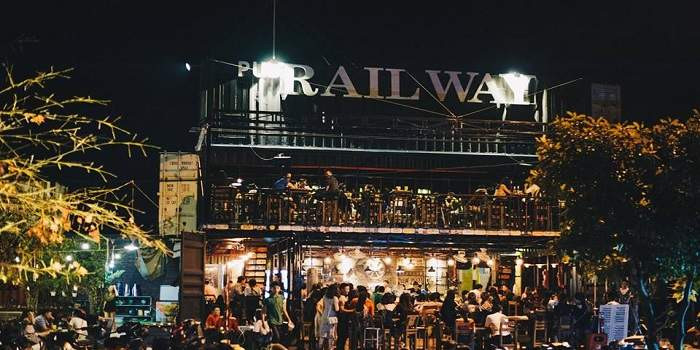 Raiway Pub & Cafe – Quán cà phê độc đáo tại Quảng Trị-compressed